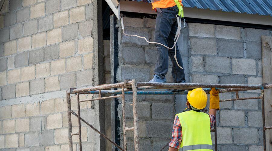 Expert Emergency Roof Repairs services in Rotan, TX